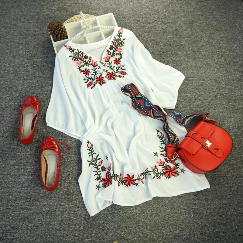 Vestido Vintage de verano para Mujer, ropa Hippie holgada con bordado Floral étnico de los años 70, 2021
