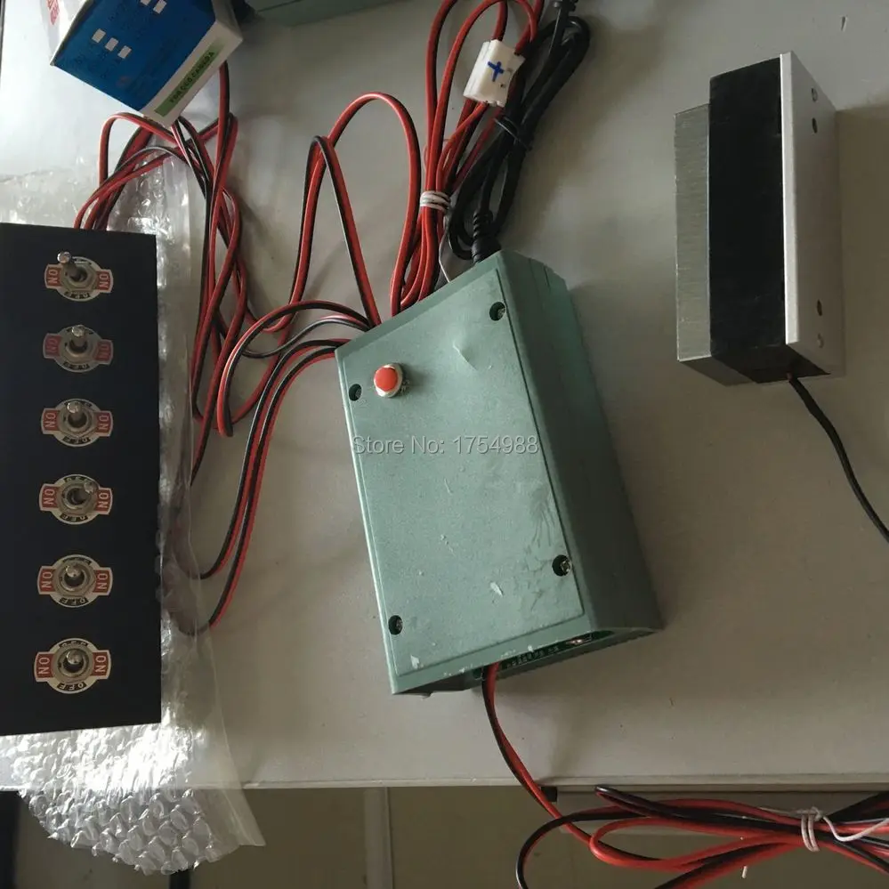 Пуговицы вверх и вниз с циферблатом реквизиты такагизм игра реальная жизнь