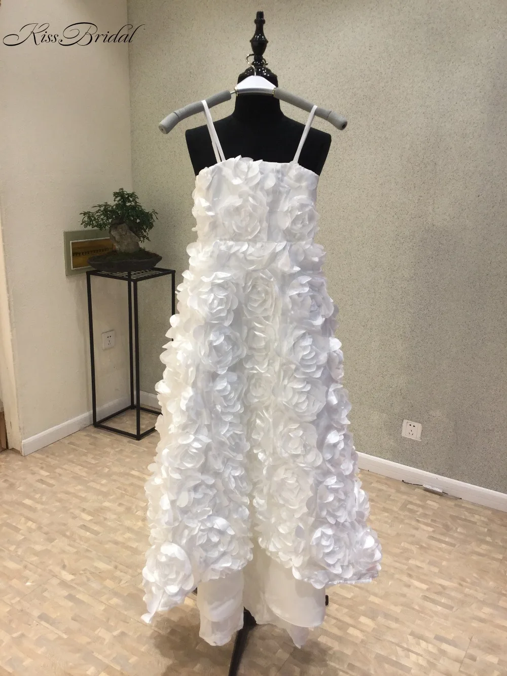 

New Fashion Long Prom Dresses 2020 Spaghetti Strap A-Line Floor Length Lace Party Dresses Vestido de festa
