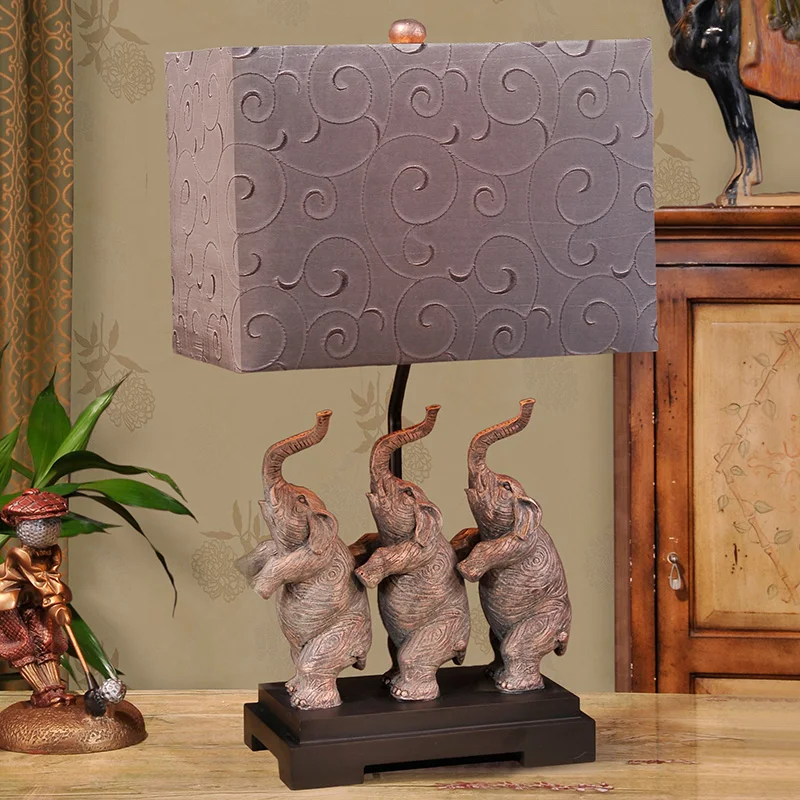 

Southeast Asian Style Table Lamp Creative Three Standing Elephants Resin Desk Light Bedroom Bedside Led E27 Night Lamp Desk Lamp
