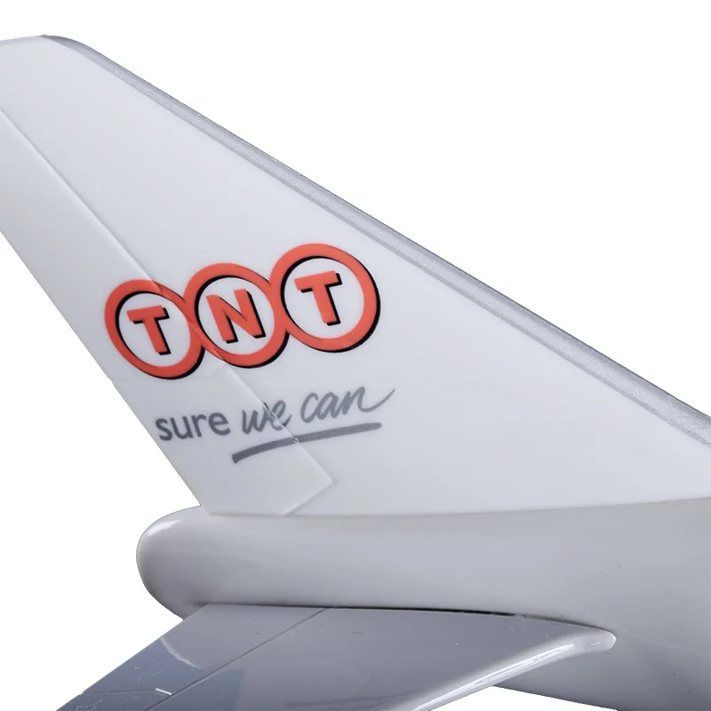 Модель самолета из смолы 47 см модель Боинг 747 TNT Express Airlines B747 дыхательных путей