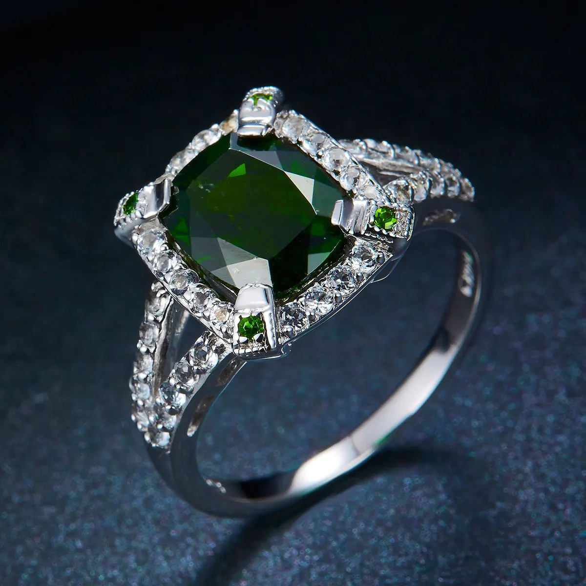 Hutang Твердые стерлингового серебра 925 3.14ct Природный хромдиопсид и белый топаз