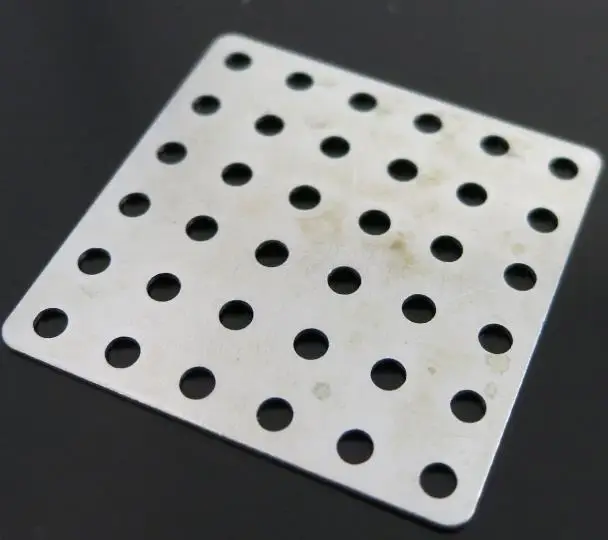 

10pcs/lot 30*30mm square Apertures Multi Holes Iron Sheet Model Car Chassis Material DIY Parts Connect Rod