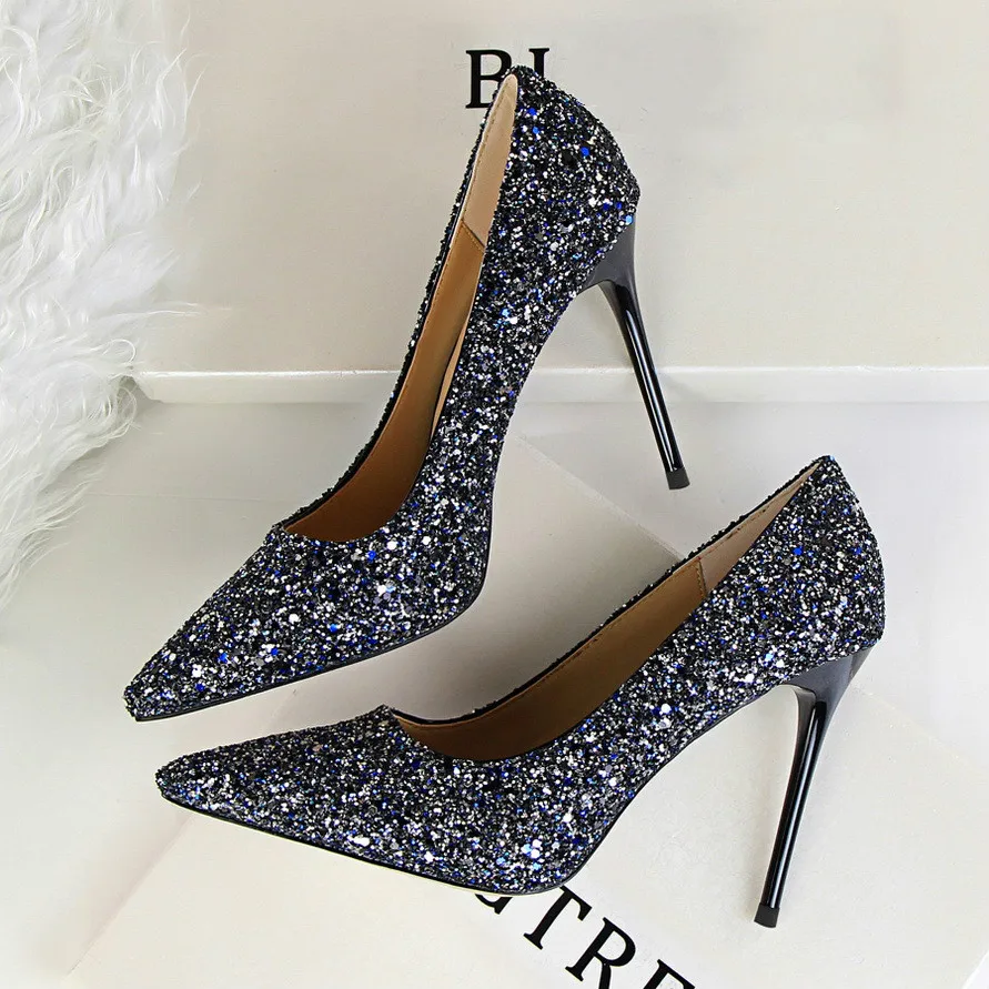 

QWEDF New Women Sandals Patent Leather Women High Heels Shoes Gold Sexy Women Pumps Fashion Wedding Shoes Women stiletto X1-83