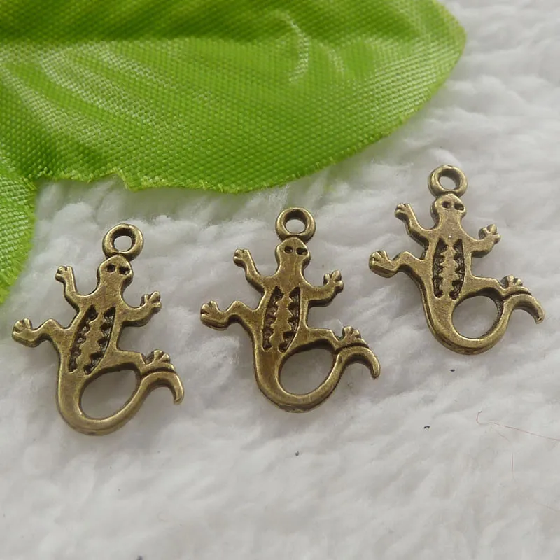 400 шт. античная бронза Gecko Подвески 18x15 мм#4377