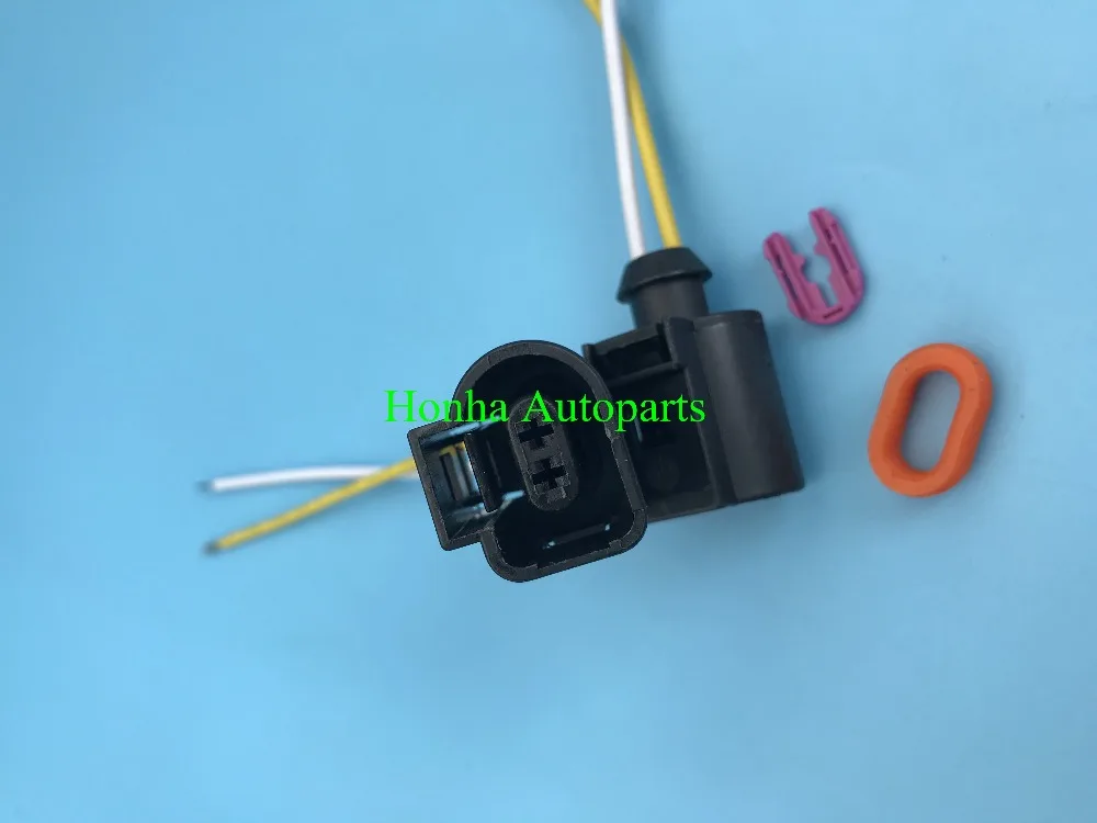 5pcs 2 pin Wiper Washer Fluid Pump Pigtail Wiring Plug Connector Car horn socket 1J0973722 | Автомобили и мотоциклы