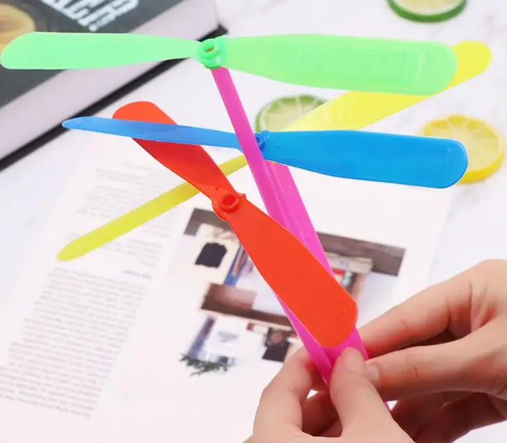 24 шт. Лидер продаж пластиковая стрекоза ассортимент Мини вертолет подарок