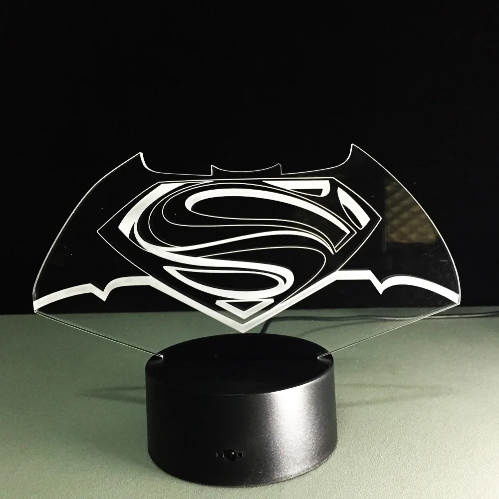 Новый цветной визуальный стереозвук Супермен против Бэтмена светодиодный