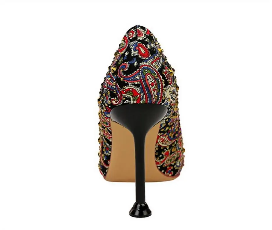 

Women Retro Floral 9.5cm High Heels Pumps Stiletto Shallow Tacons Rivets Crystal Pointed Sexy Party Shoes Classic Pumps Single