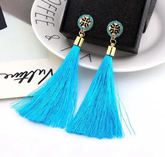 light blue Длинный тонкий нить кисточкой серьги для Для женщин Мода чешские хрустальные Топ женский Длинные висячие серьги ET707 - Окраска металла: light blue