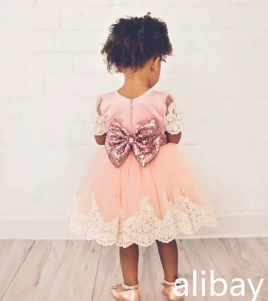 

New Cute Pink Baby Girl Dress with Bow O-neck Short Sleeve Lace Sequins Toddlers Girls Birthday Dress