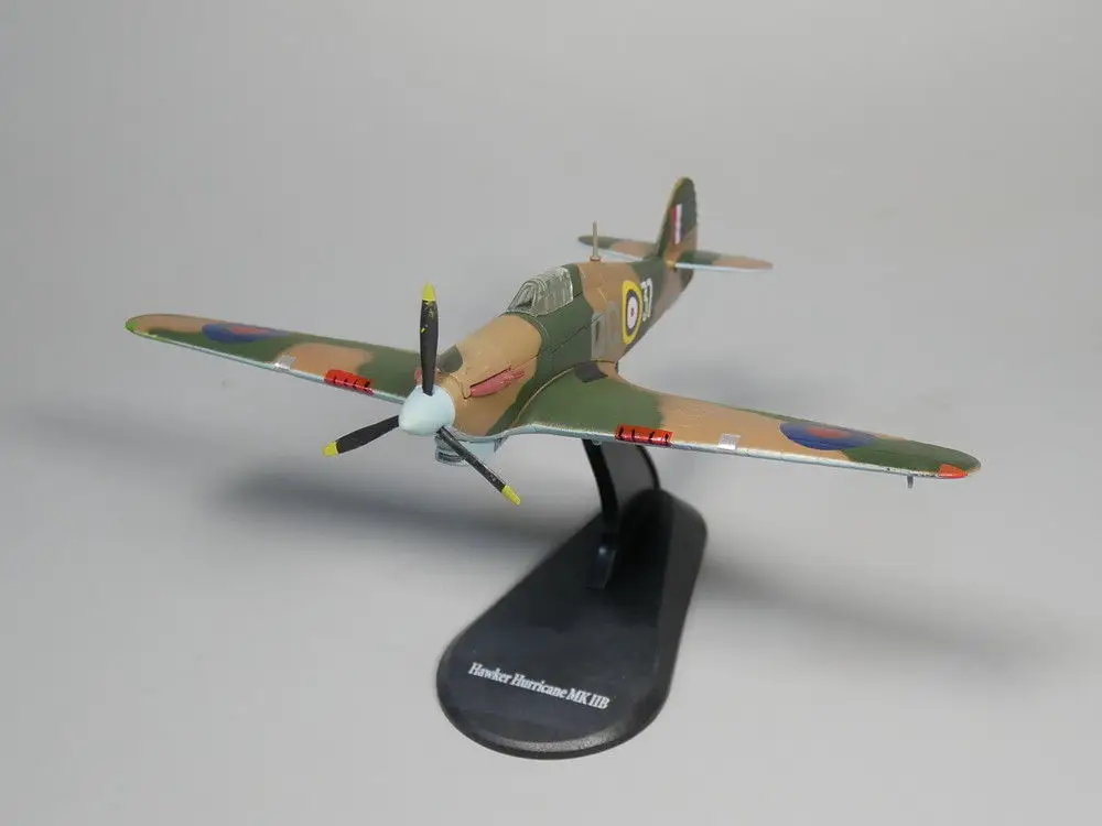 1:72 HAWKER HURRICANE MK IIB литья под давлением для лазерной обрезки модели самолета| |