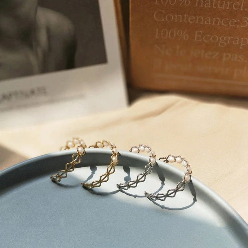 Женские серьги-кольца с жемчугом GWACC простые золотистые сережки волнистыми