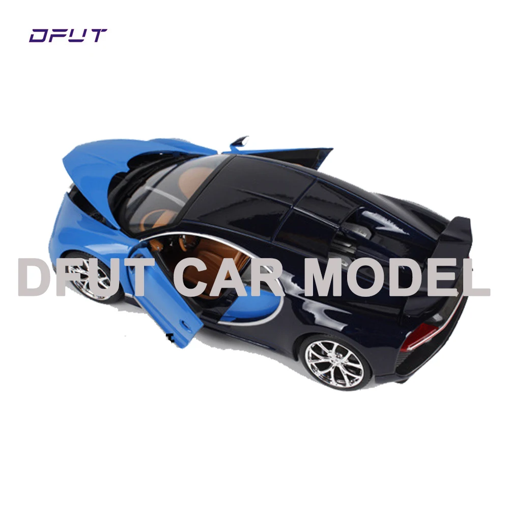 Модель автомобиля Bburago 1:18 Chiron металлическая литья под давлением игрушки для