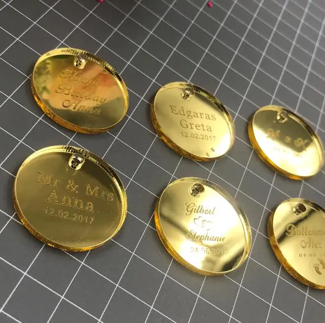 mirror gold 50 шт. персонализированное гравированное зеркало, прозрачный акриловый MR MRS круг, свадебный стол, украшения, сувениры, конфетная коробка, метки - Цвет: mirror gold
