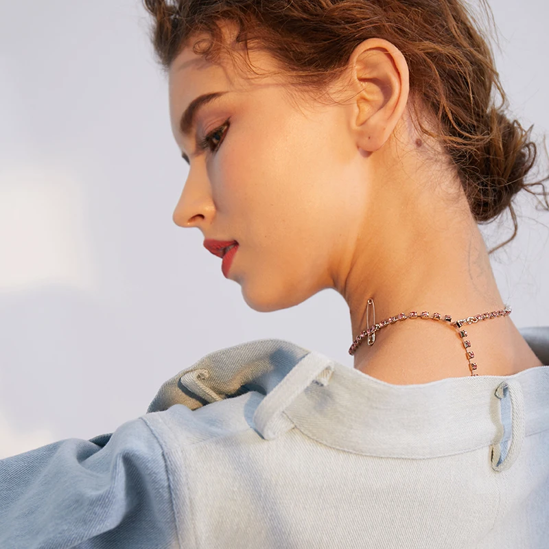 Matching jewelry creative pin necklace female collarbone chain short style European simple personality fashion | Украшения и