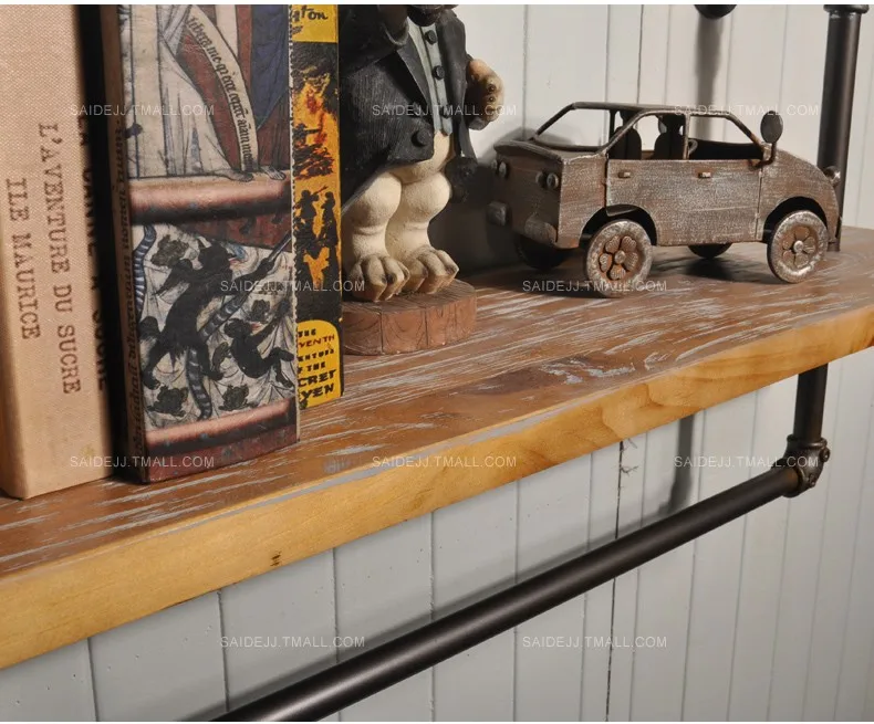 На русском языке данное название товара переводится следующим образом: Полка для книг, полотенце крепления в ванной комнате, аккумуляция отделки настенной полки разделитель изготовленный на заказ из железа и массивного дерева.