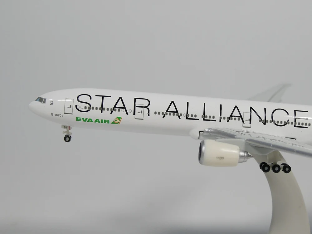 Hogan 1:500 EVA AIR Boing 777 300ER B 16701 STAR ALLIANCE литья под давлением модель самолета| |