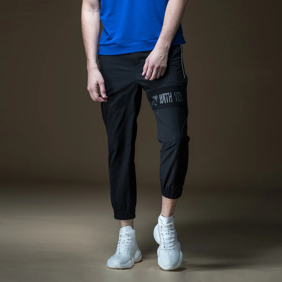

2019 Sweatpants New Arrival Pencil Pants Casual Skinny Nylon Mid Men Pinli Summer New Men's Wear Printed Beam foot B192417491