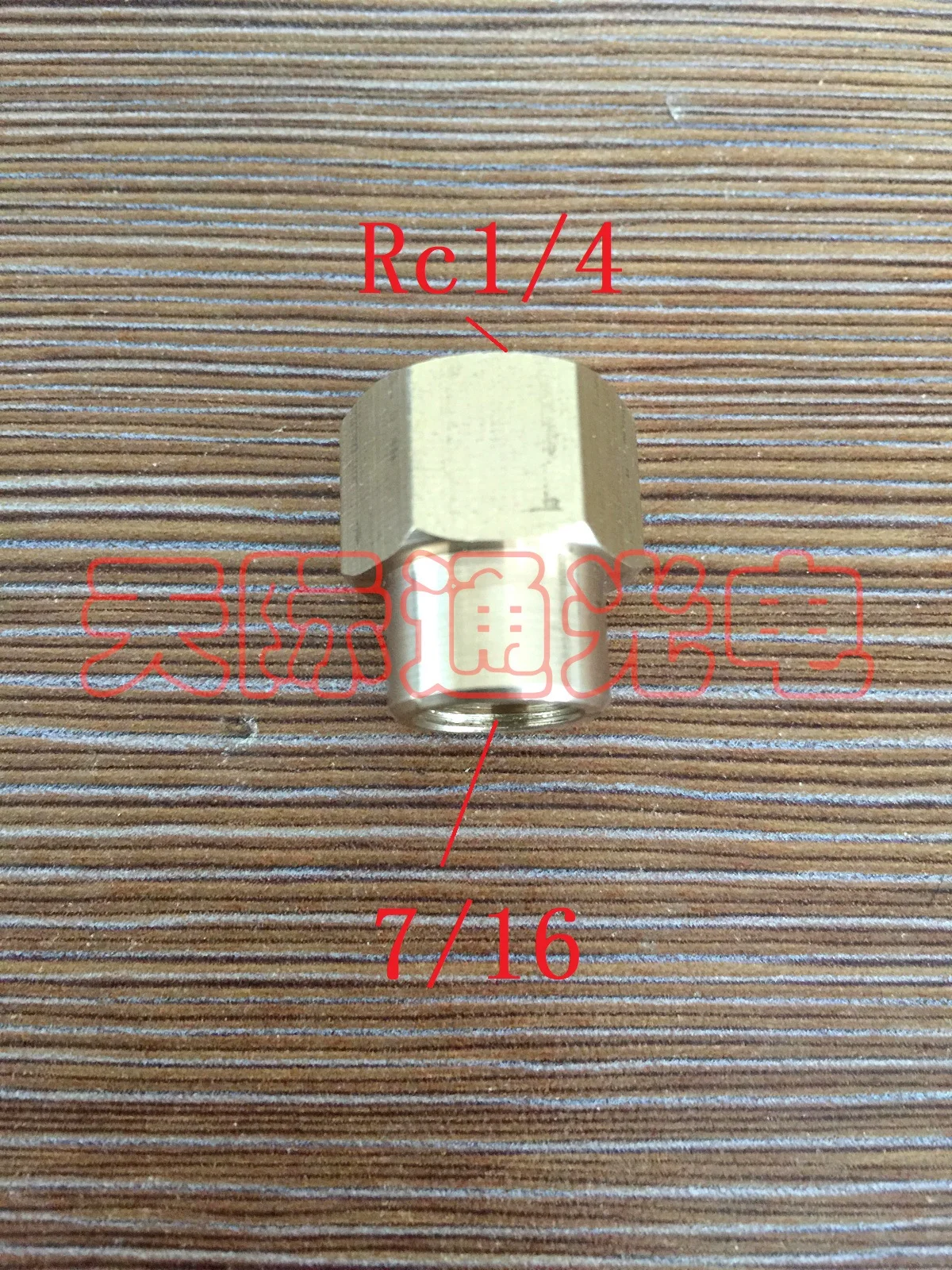 

Rc1/4 до 7/16 внутренняя проволока медная непосредственно над адаптером вакуумного насоса подходит для FY-1H-N вакуумного насоса и т. д.