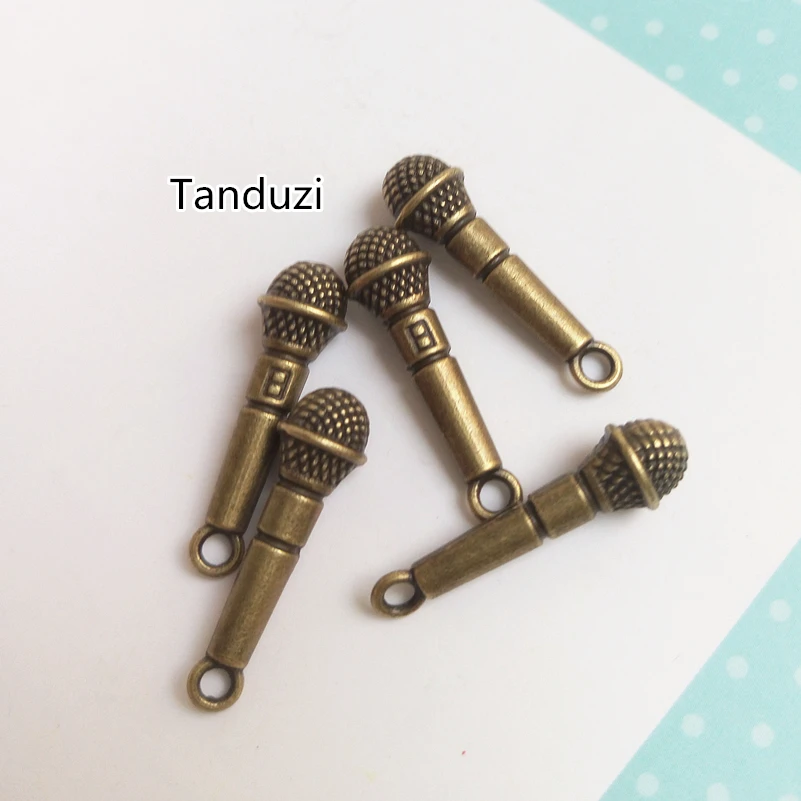 Tanduzi 10 шт. Сплав 3D милый античный бронзовый кулон микрофон модель DIY 1:12 кукольный