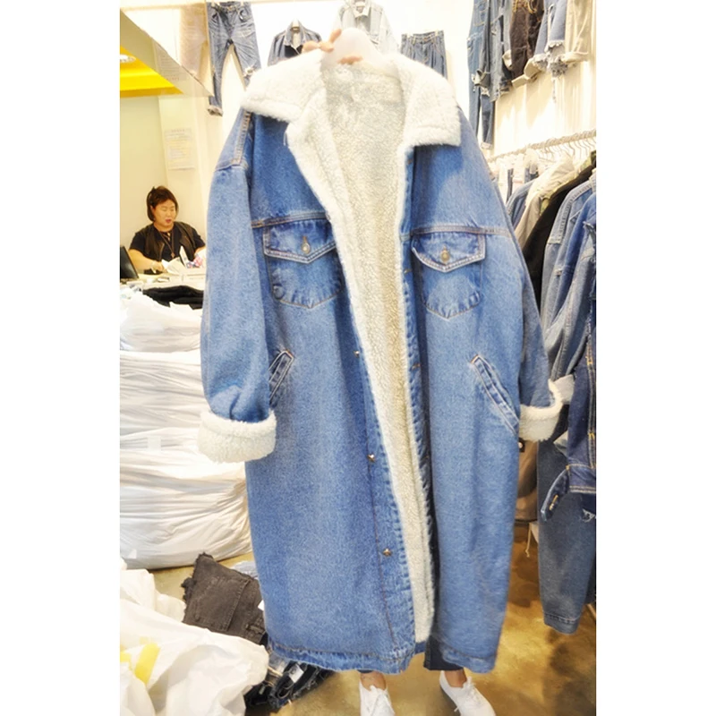 Женская джинсовая куртка с отворотом из овечьей шерсти Длинное свободное