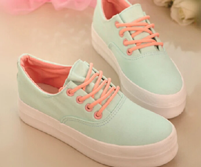 Однотонная Классическая обувь на платформе цвет черный белый женские кроссовки