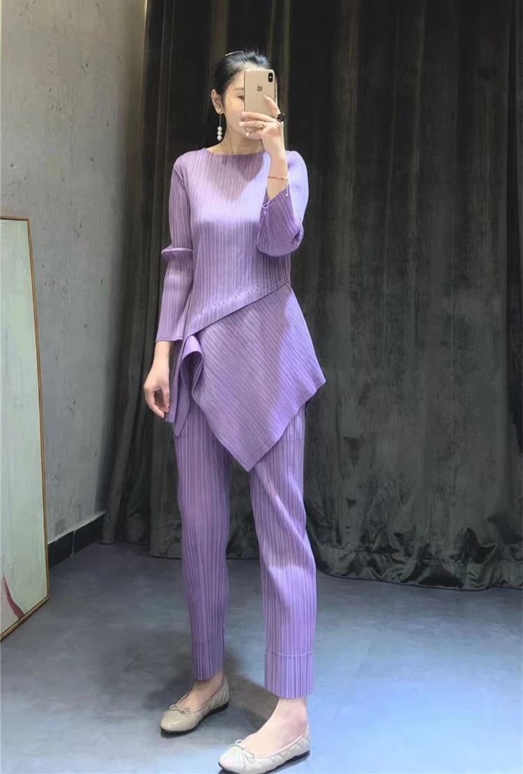 Miyake Fold понижающий возраст вестернизация Ранняя весна умный Двухсекционный французский миноритарный Женский костюм