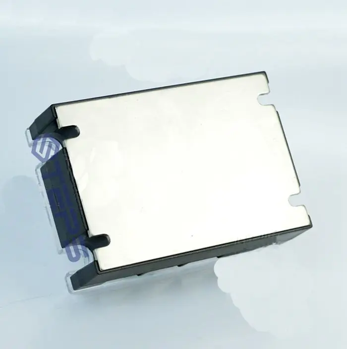 Трехфазное твердотельное реле переменного тока в переменный ток 60A