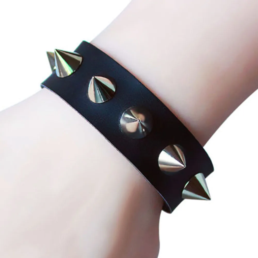 

1 Pc Fashion Unisex Women Punk Black Bracelet Silver Color Spike Rivet Cone Black Leather Cuff Wristband Adjustable Bangles