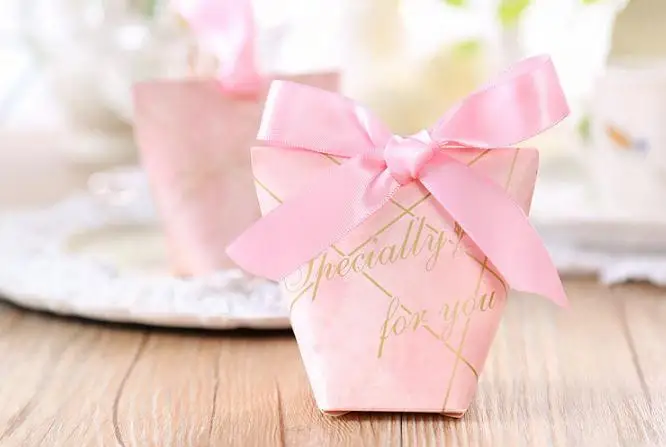 

100Pcs/set Upscale Candy Bag French Thank You Wedding Favors Gift Box Package Birthday Party Favor Bags