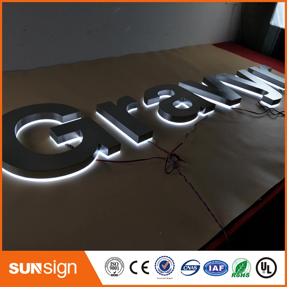 Cutting mirror/polished stainless steel signs and letters
