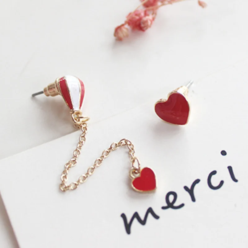 Серьги гвоздики модные серьги с красным сердцем и воздушным шаром новые