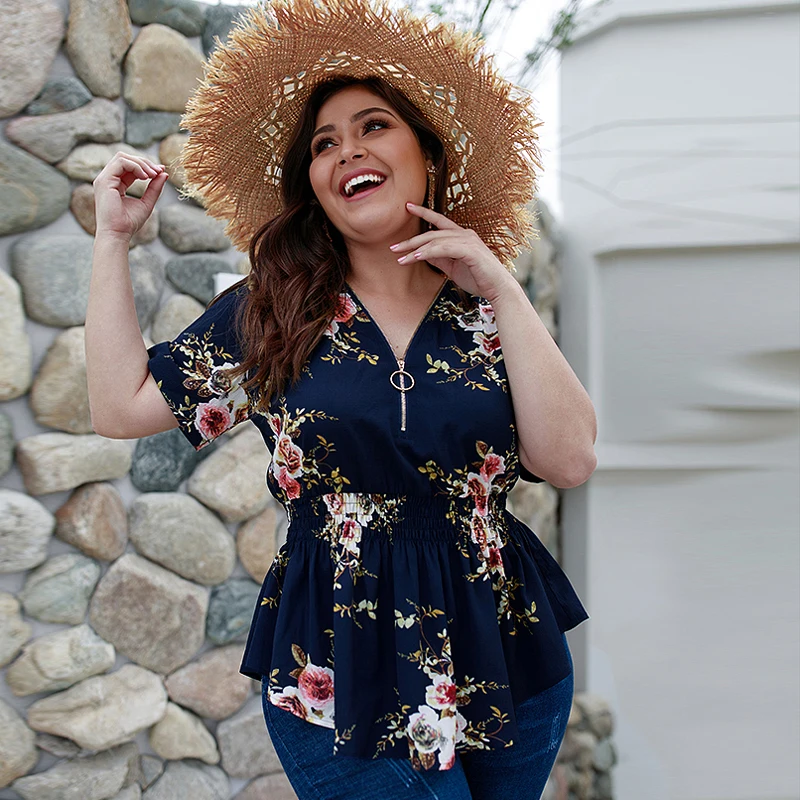 Большая рубашка с короткими рукавами на молнии v образным вырезом Летняя женская