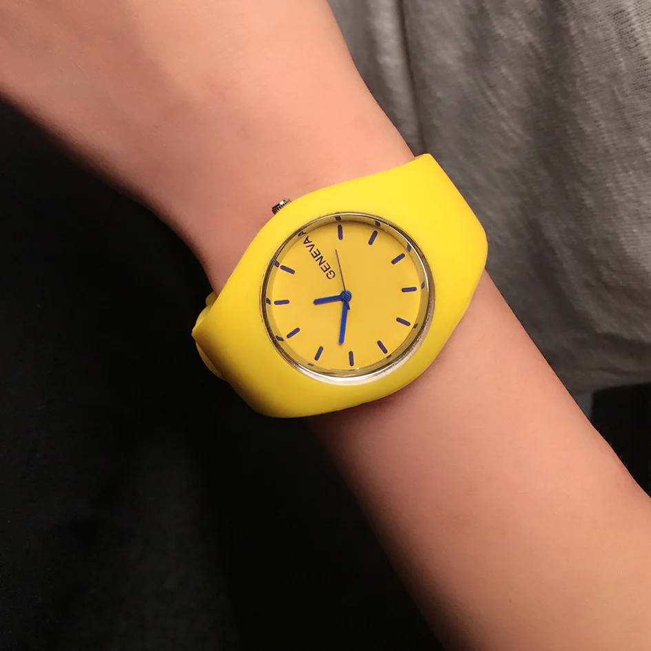 Модный бренд золото Женева Спорт Кварцевые часы Для женщин Кристалл Силиконовые