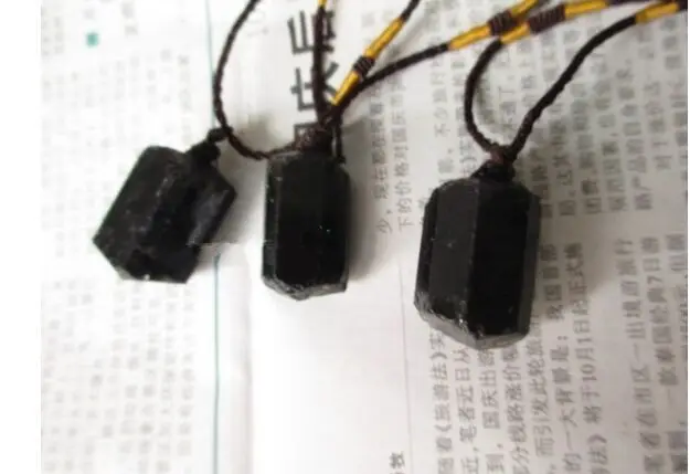 

A++ Natural black tourmaline ore Gem Stone pendant black tourmaline nunatak energy chakra stone pendant purification -1pc