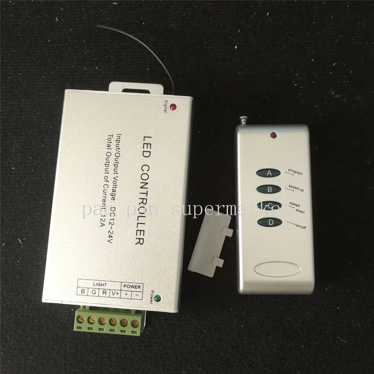 DC12 ~ 24 V 12A беспроводной 4 клавиши алюминиевый RGB контроллер светодиодный