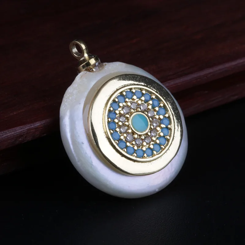 Золотые круглые подвески с микро инкрустацией из синего циркона круглыми