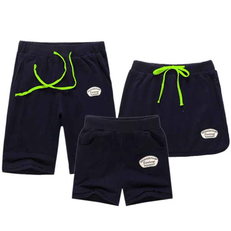 Одинаковые комплекты для семьи Коллекция 2020 года Летние одежды в полоску Одежда