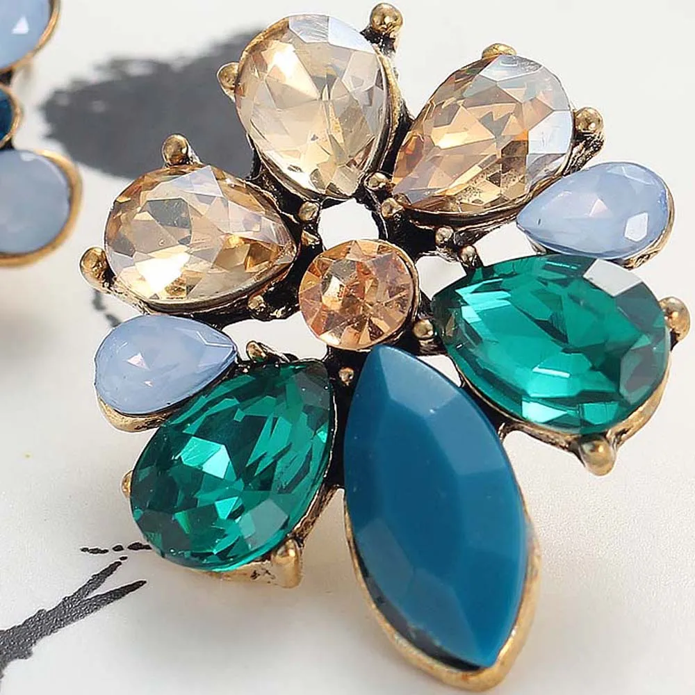 Яйи Цвета: зеленый коричневый белый стеклянные стразы длинные женские серьги