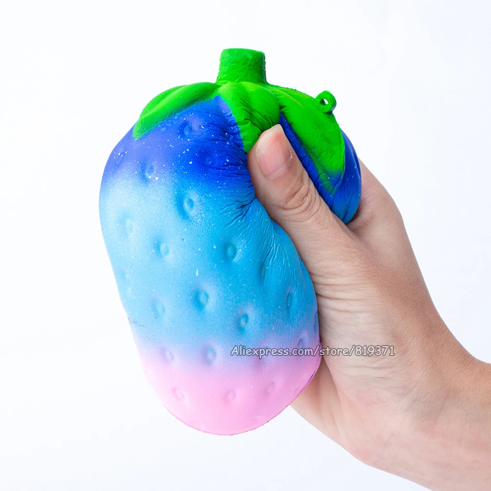 Мягкие и милые медленно поднимающийся цветной клубникой Большой Squeeze