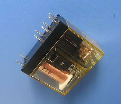 Реле IDEC RJ2V-C-D12 DC12V |