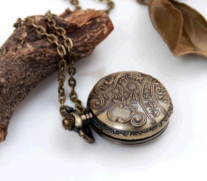 

bronze Antique Vintage samll size Hollow rhinestone Pendant Necklace Quartz Steampunk Pocket Watch