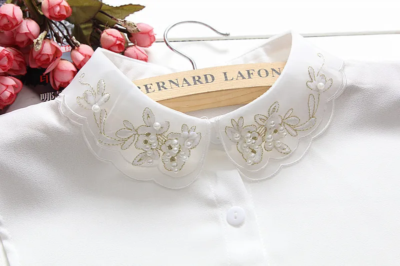 

European fashion fake collar decorative collar wild Women Lace Hook Flower Vintage Fake Shirt Collar Necklace Choker Collar