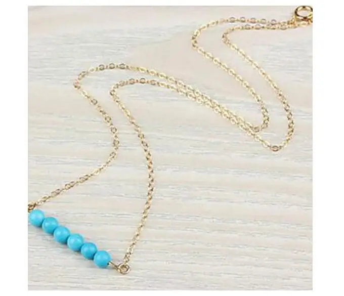 Женское короткое ожерелье с натуральным зеленым камнем расшитое бисером xl 0504