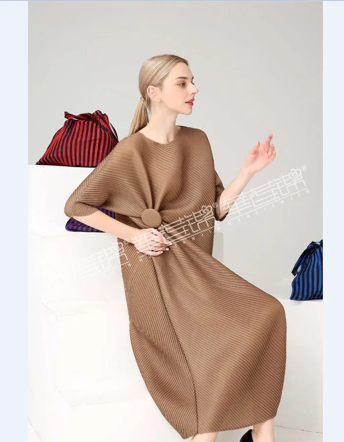 Miyake модное платье на запястье с коротким рукавом, с блестками, с круглым вырезом, со складками, на пуговицах, прямое платье