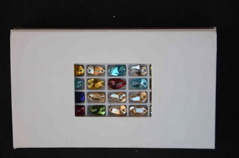 Смешанные цвета стеклянные хрустальные каплевидные пришивные камни с плоской