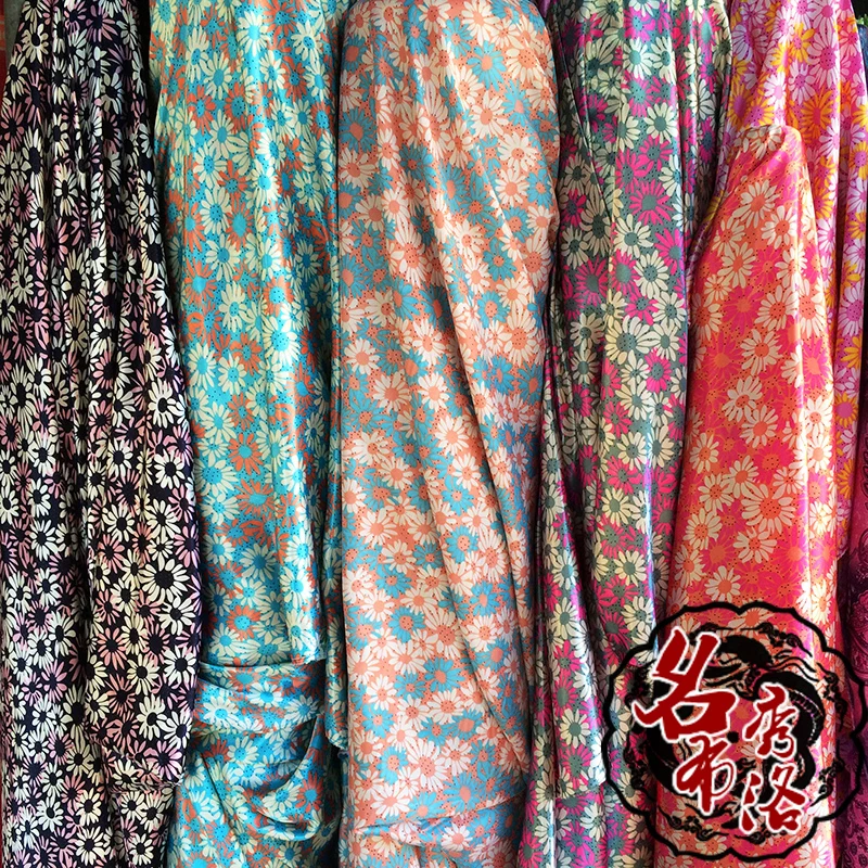 

Polyester Printing Satin Fabric Cloth Double Color Chrysanthemum Dress Clothing Lining Chrysanthemum COS Silk Scarf