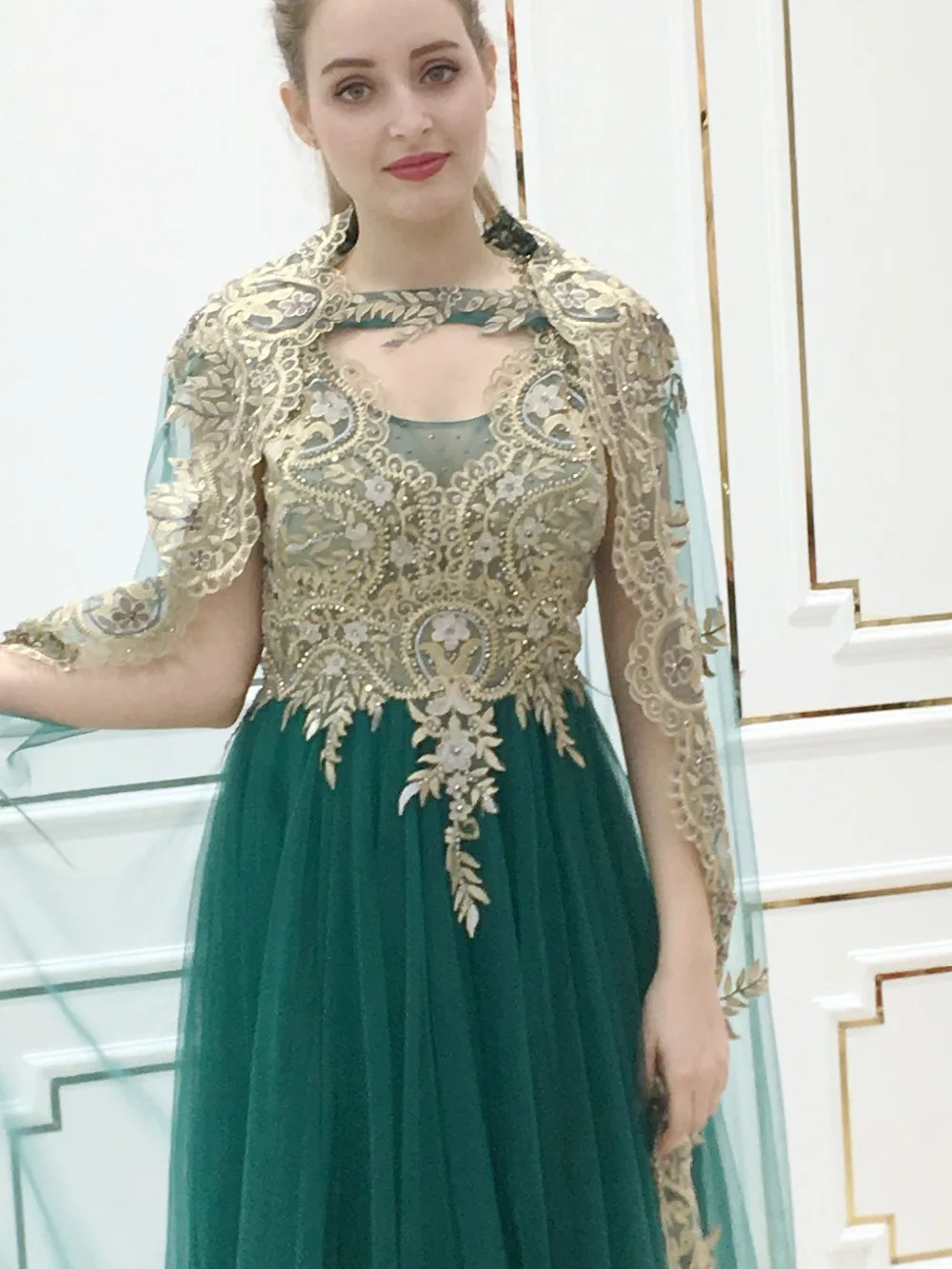 Платье Forevergracedress темно-зеленое платье на выпускной из тюля с кружевной обмоткой
