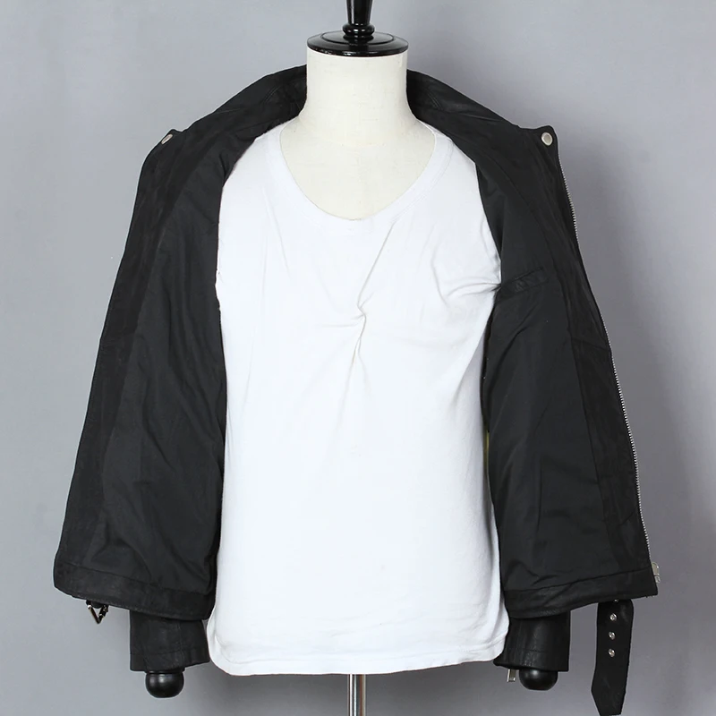 Мужская короткая приталенная куртка винтажная мотоциклетная из натуральной